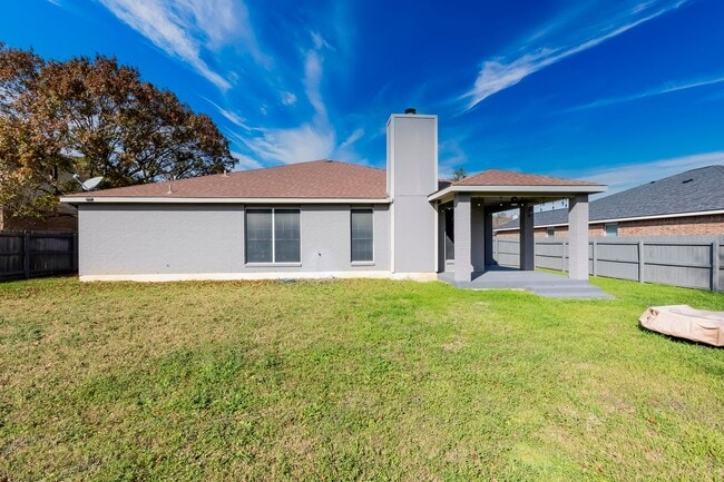 Building Photo - 113 W Deer Horn Pass