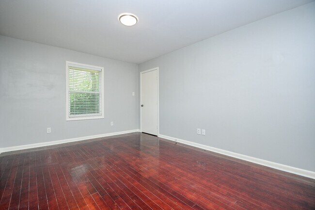 Building Photo - 5209 De Milo Dr