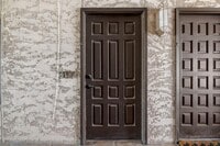 Building Photo - 505 W 7th St