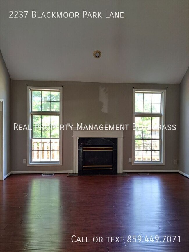 Building Photo - 2237 Blackmoor Park Ln