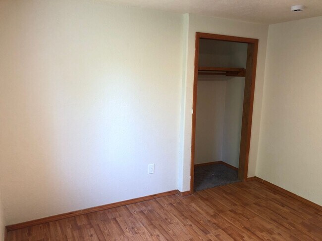 Building Photo - 2660 Edison St