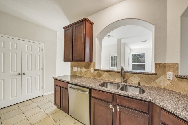 Building Photo - 7414 Compass Rose Dr