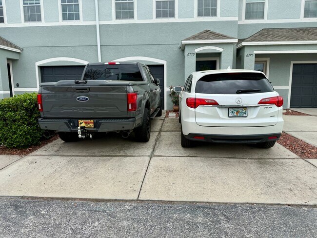 Building Photo - Sawgrass Village Townhomes 3/2.5/1 - Friendly Neighborhood lifestyle