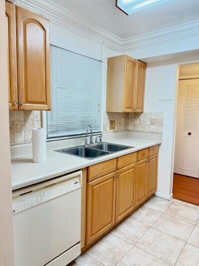 Primary Photo - 4 Golfs Edge