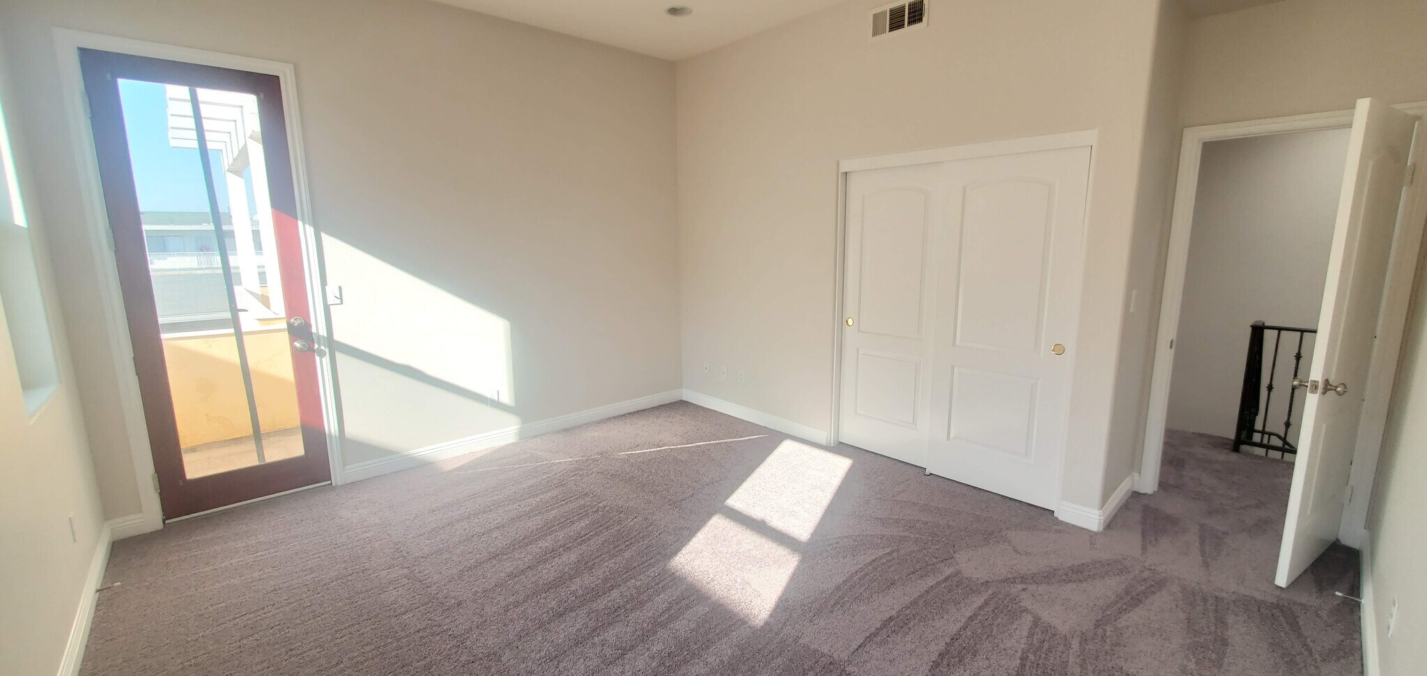 Building Photo - 1614 W 146th St