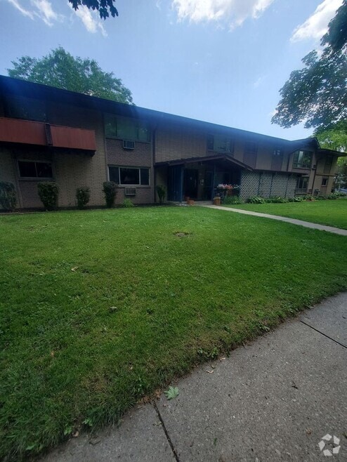 Building Photo - 4454 S 14th St