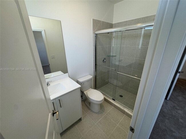 Building Photo - 2655 SE 28th Dr