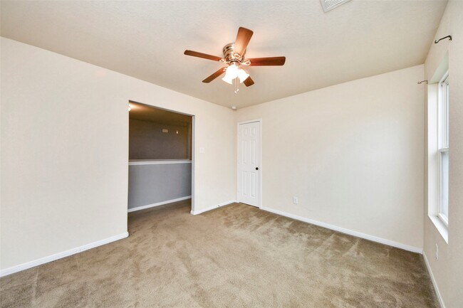 Building Photo - 2662 Magnolia Fair Way