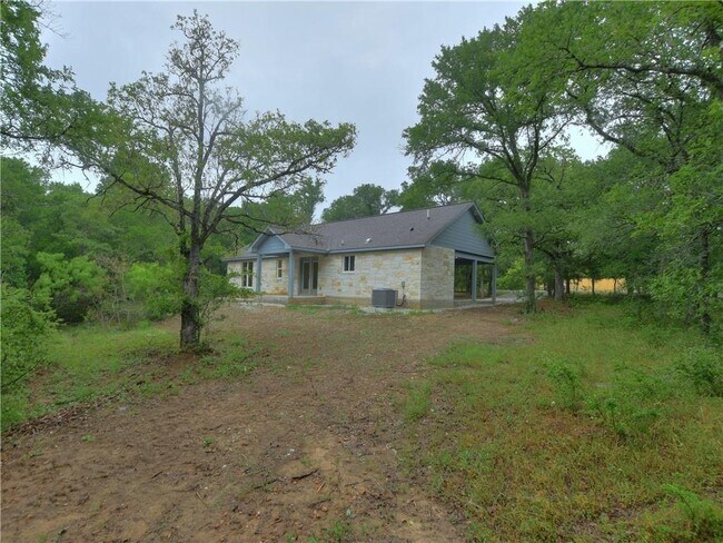 Building Photo - 208 Sendero Cove