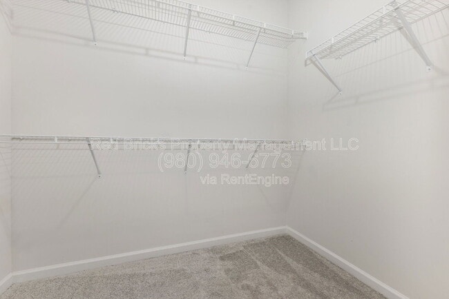 Building Photo - 1816 Blanche St