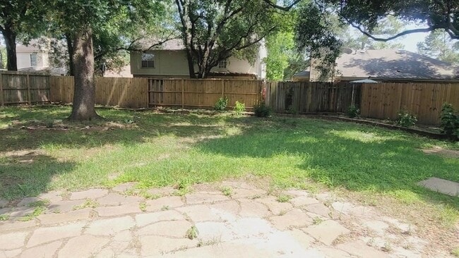 Building Photo - 16002 Maple Acres Ct