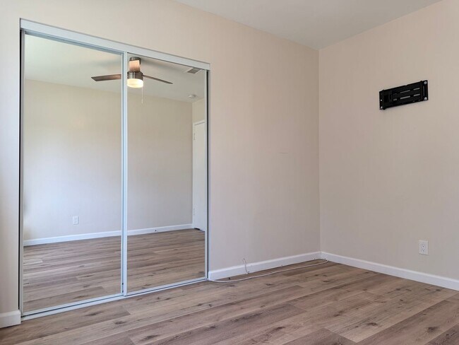 Building Photo - 3082 Thurin Ave
