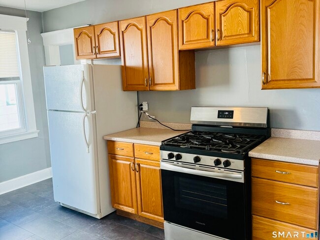 Building Photo - 1428 Dixwell Ave