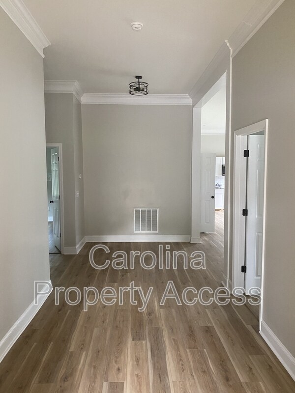 Building Photo - 309 N Webb St