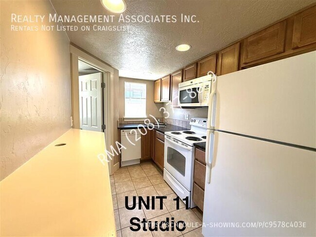 Building Photo - 1019 S Longmont Ave