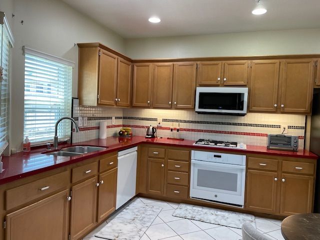 Building Photo - 2825 N Chevington Ct