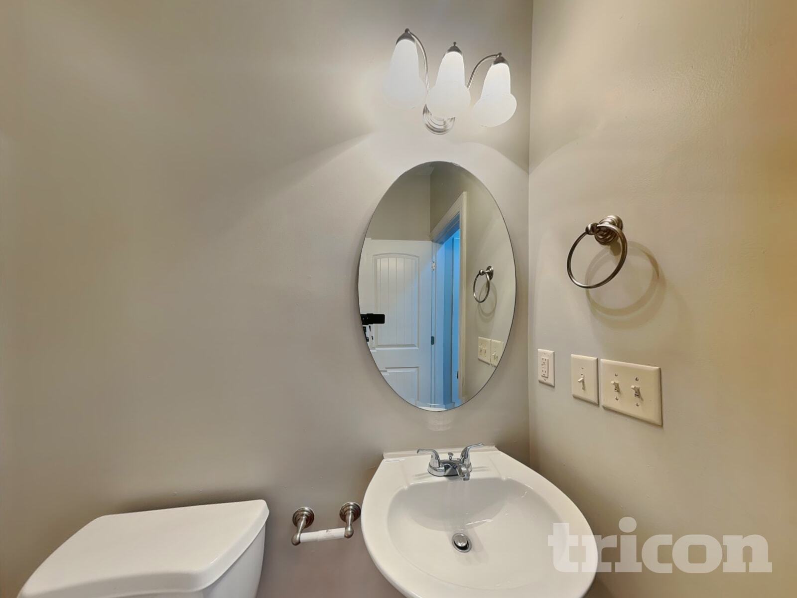 Building Photo - 448 Big Willow Way