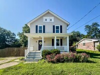 Building Photo - 1007 W Loveland Ave