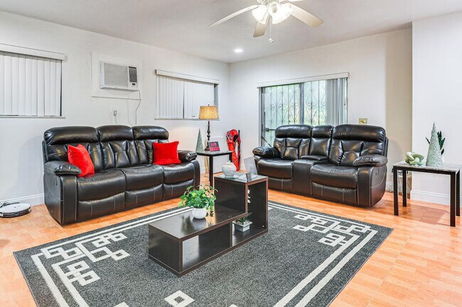 Building Photo - 3960 NW 189th Terrace