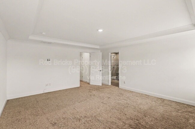 Building Photo - 15020 Sycamore Crossing Ct