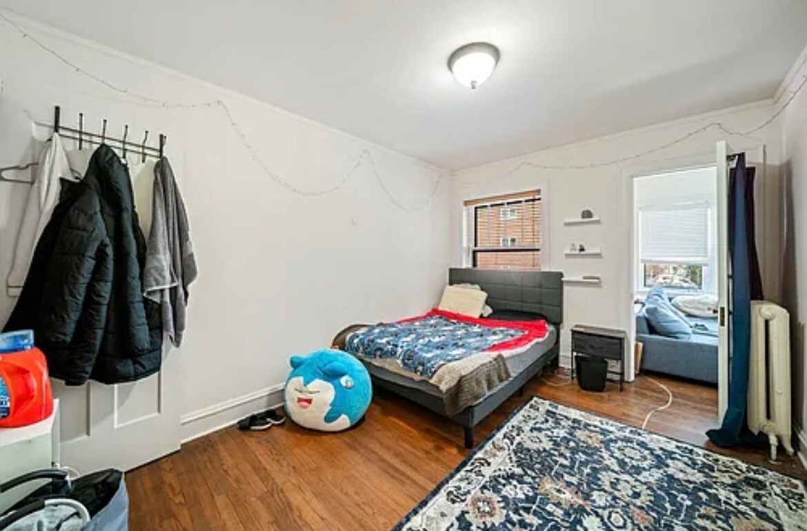 Building Photo - 721 Foster St