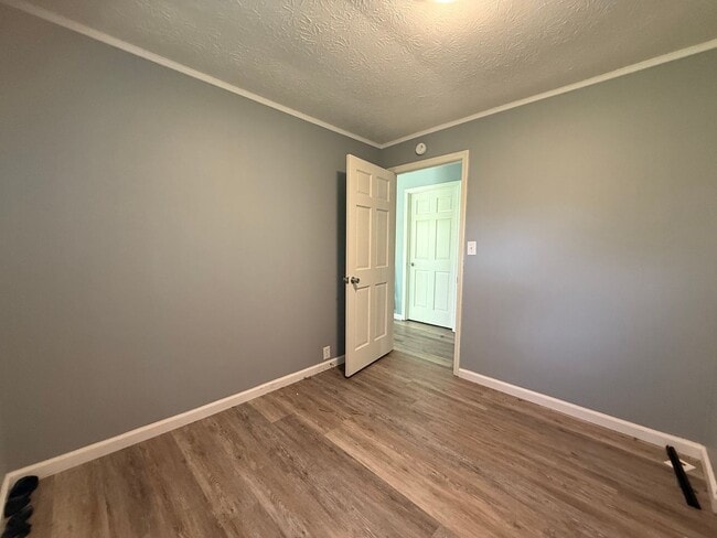 Building Photo - 3 Bedroom 1 Bathroom Home in Greene County...