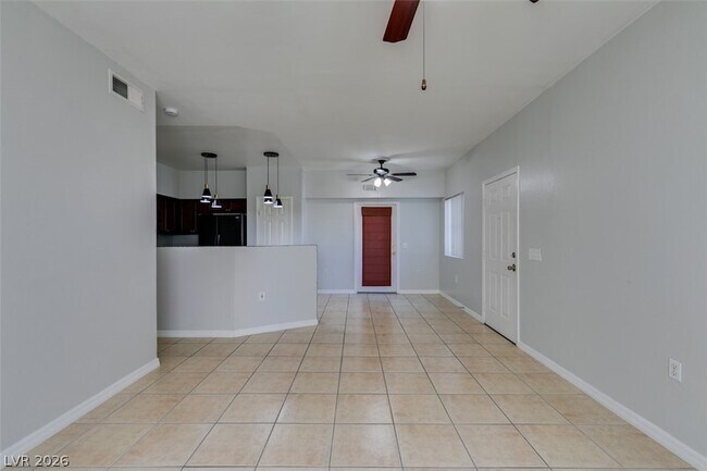 Building Photo - 10245 S Maryland Pkwy