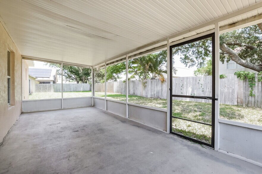 Building Photo - 4205 Iveyglen Ave