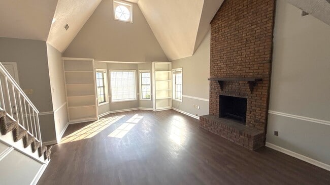 Building Photo - 5144 Country View Ln