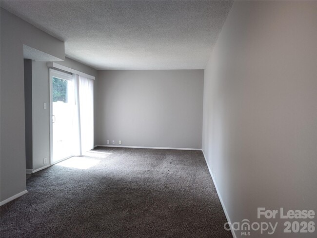 Building Photo - 7001 Stonington Ln