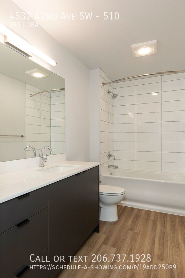 Building Photo - 4532 42nd Ave SW