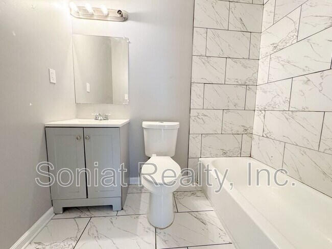 Building Photo - 7721 S Coronet Ct