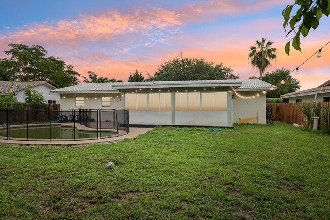 Building Photo - 7514 NW 40th St