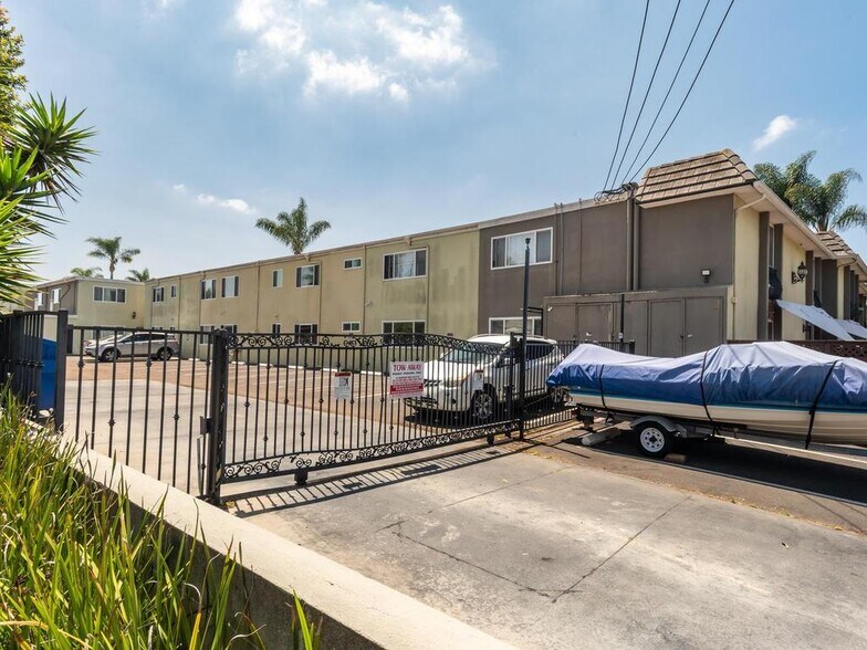 Building Photo - 6602 Beadnell Way