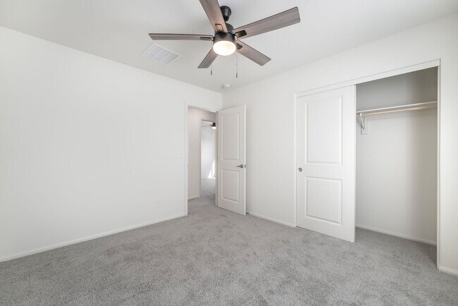 Building Photo - GORGEOUS BRAND NEW 4 BEDROOM HOME FOR LEASE!