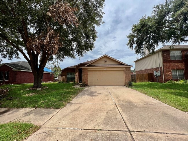 Building Photo - 9803 Hallmark Ln
