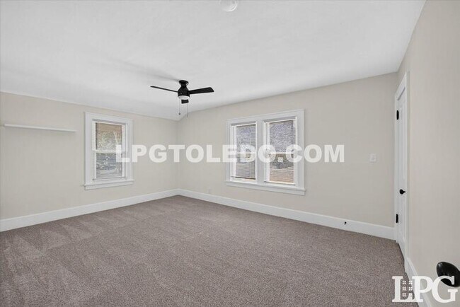 Building Photo - 2849 W Laskey Rd