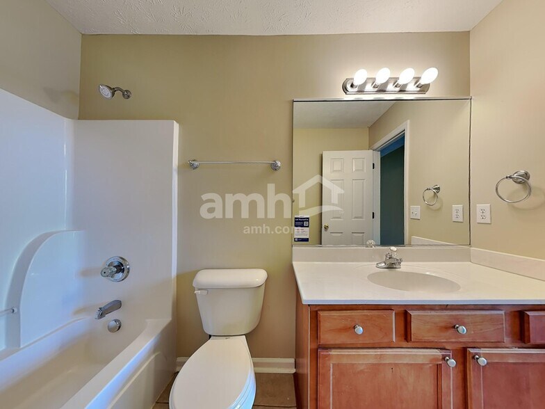Building Photo - 10742 Stone Ridge Way