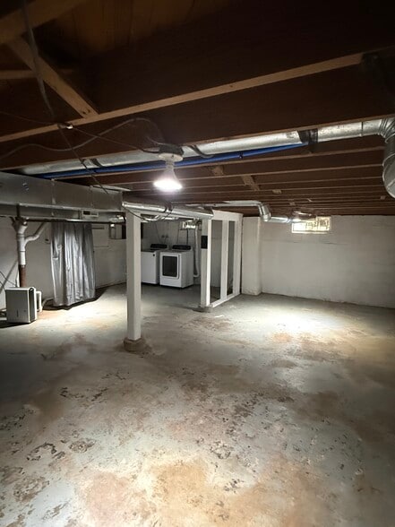 Building Photo - 3212 S Palmer St