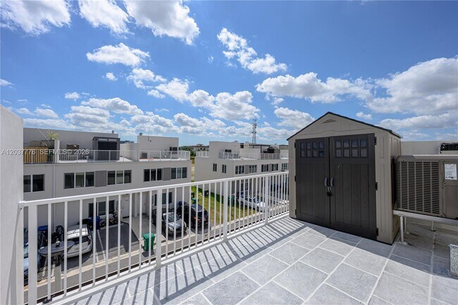 Building Photo - 25657 SW 144th Ave