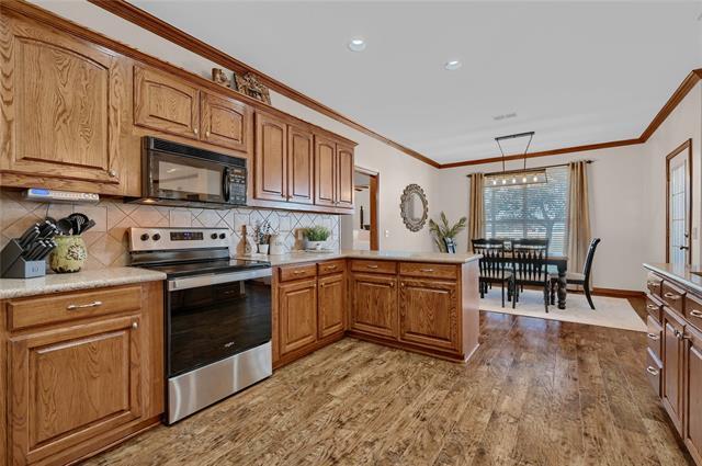 Building Photo - 33 Windmill Dr