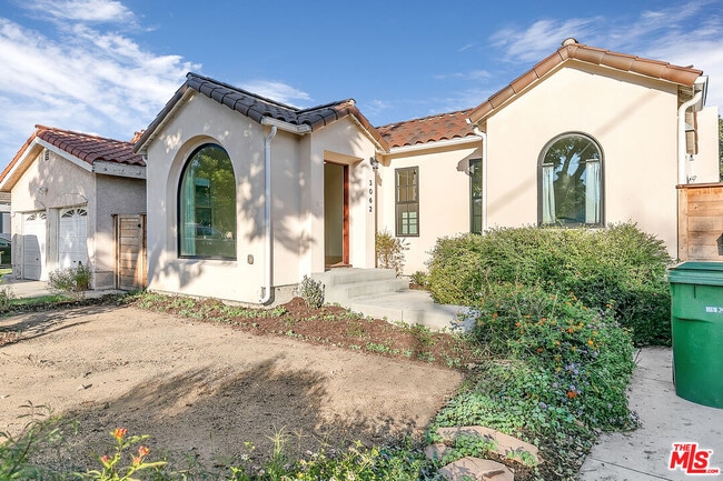 Building Photo - 3062 Field Ave