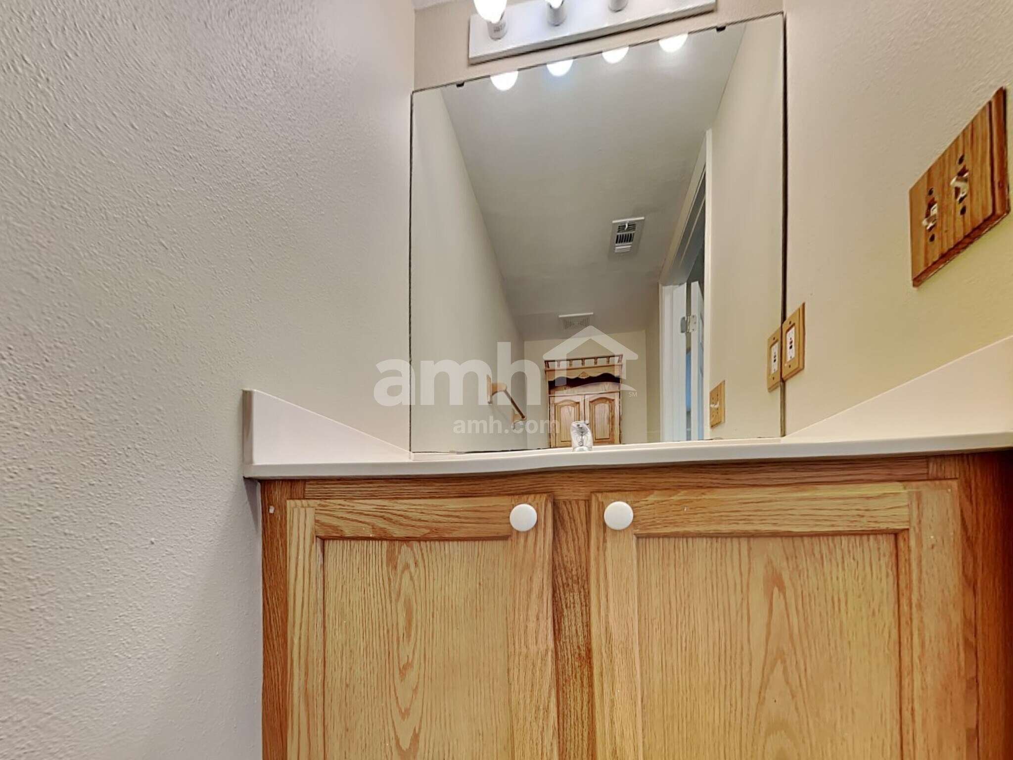 Building Photo - 1848 Saga Ct