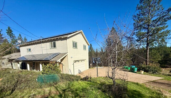 Building Photo - 14009 Bitney Springs Rd