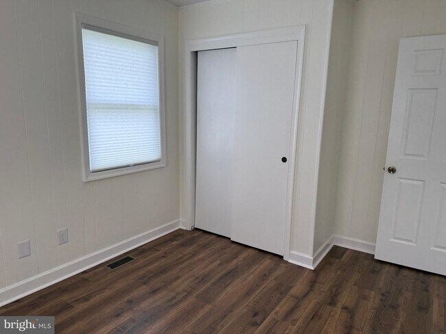 Building Photo - 857 Page Brook Ln