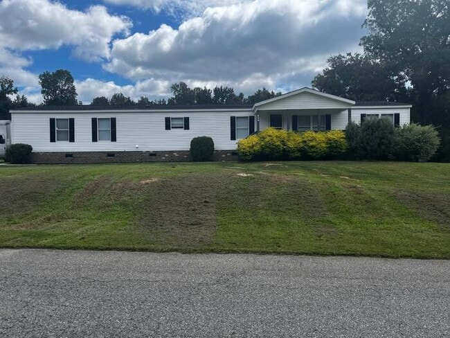 Primary Photo - 4 Bedrooms 3 Bath