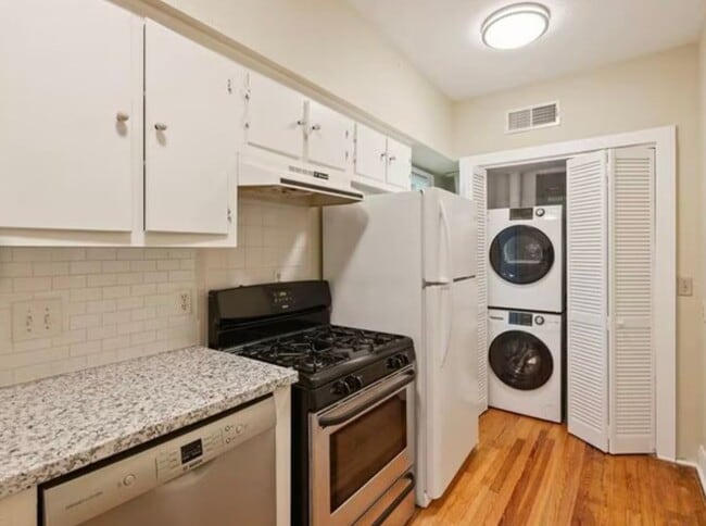 Building Photo - 4018 Garrott St