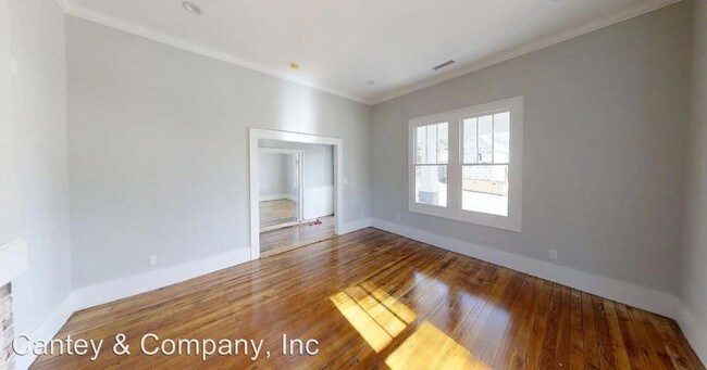 Building Photo - 3 br, 2 bath House - 723 Laurel Street