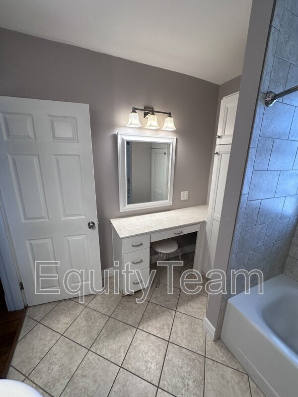 Building Photo - 4107 Sherwood Ave