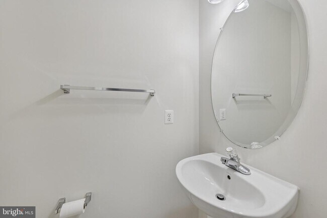 Building Photo - 15503 John Diskin Cir